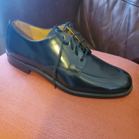 Cole Haan OxFords size 9 main image 9